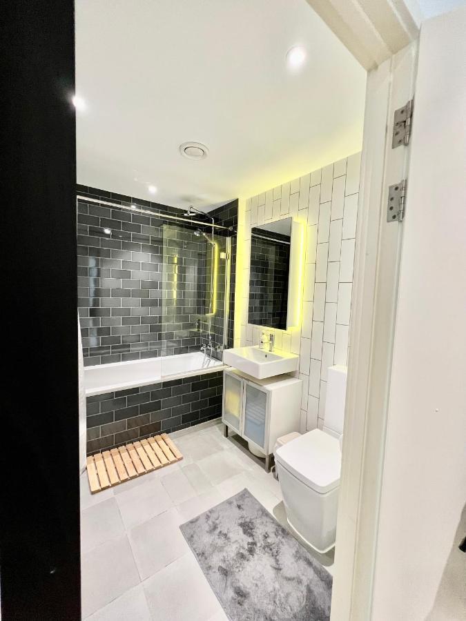 Luxury 2 Bedroom 2 Bathroom Apartment - London City Airport Londres Exterior foto
